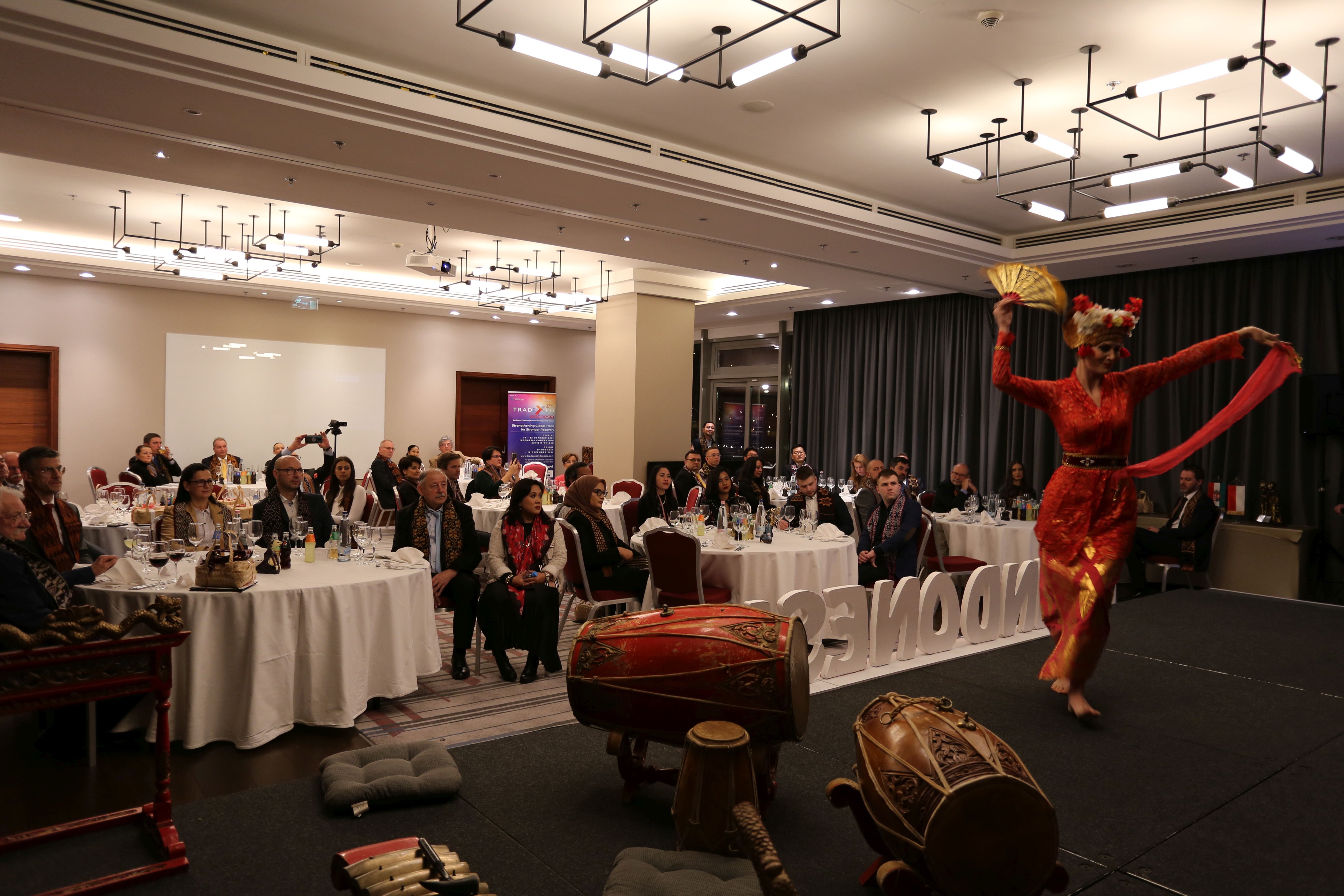 END-OF-YEAR BUSINESS GATHERING 2022