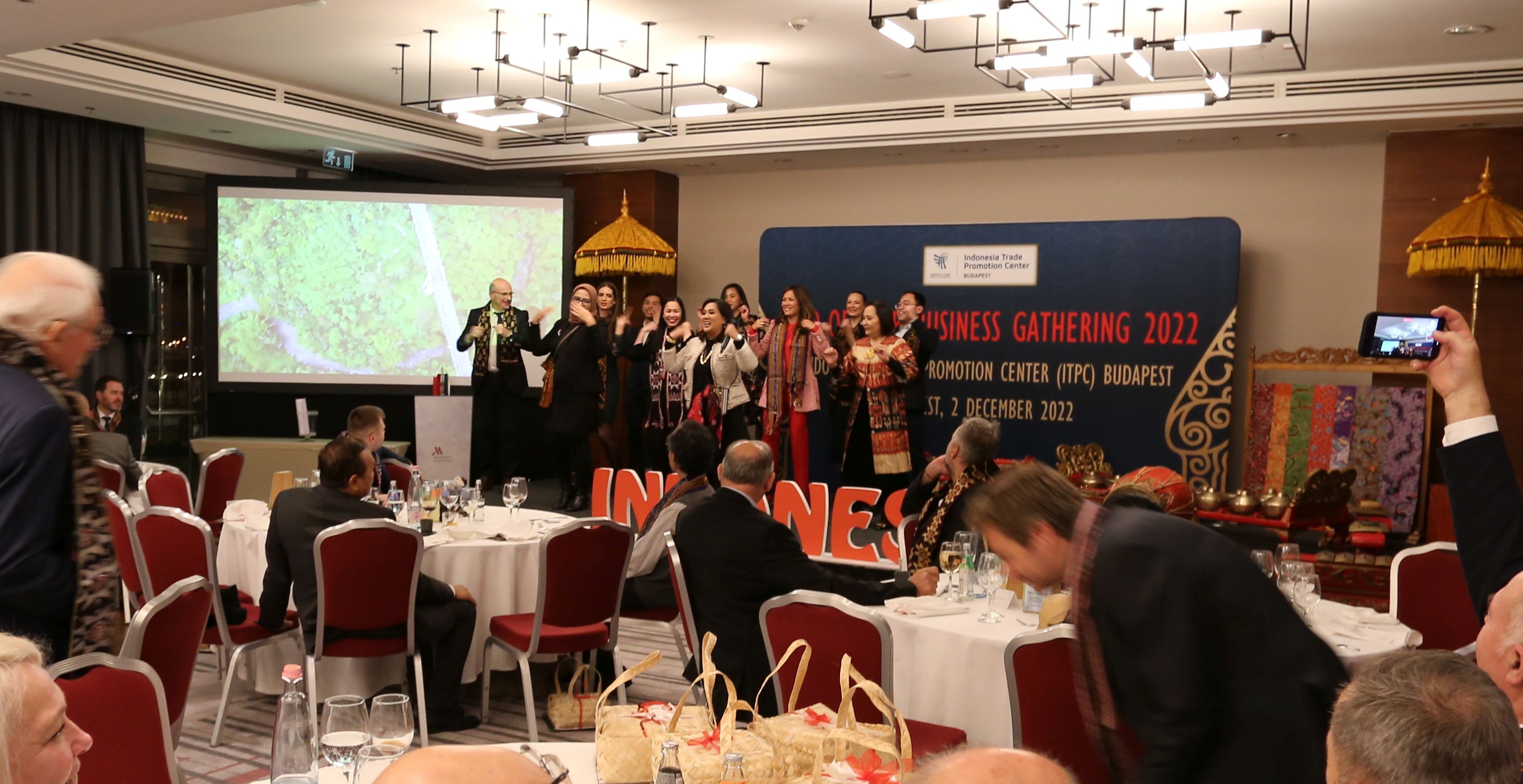 END-OF-YEAR BUSINESS GATHERING 2022