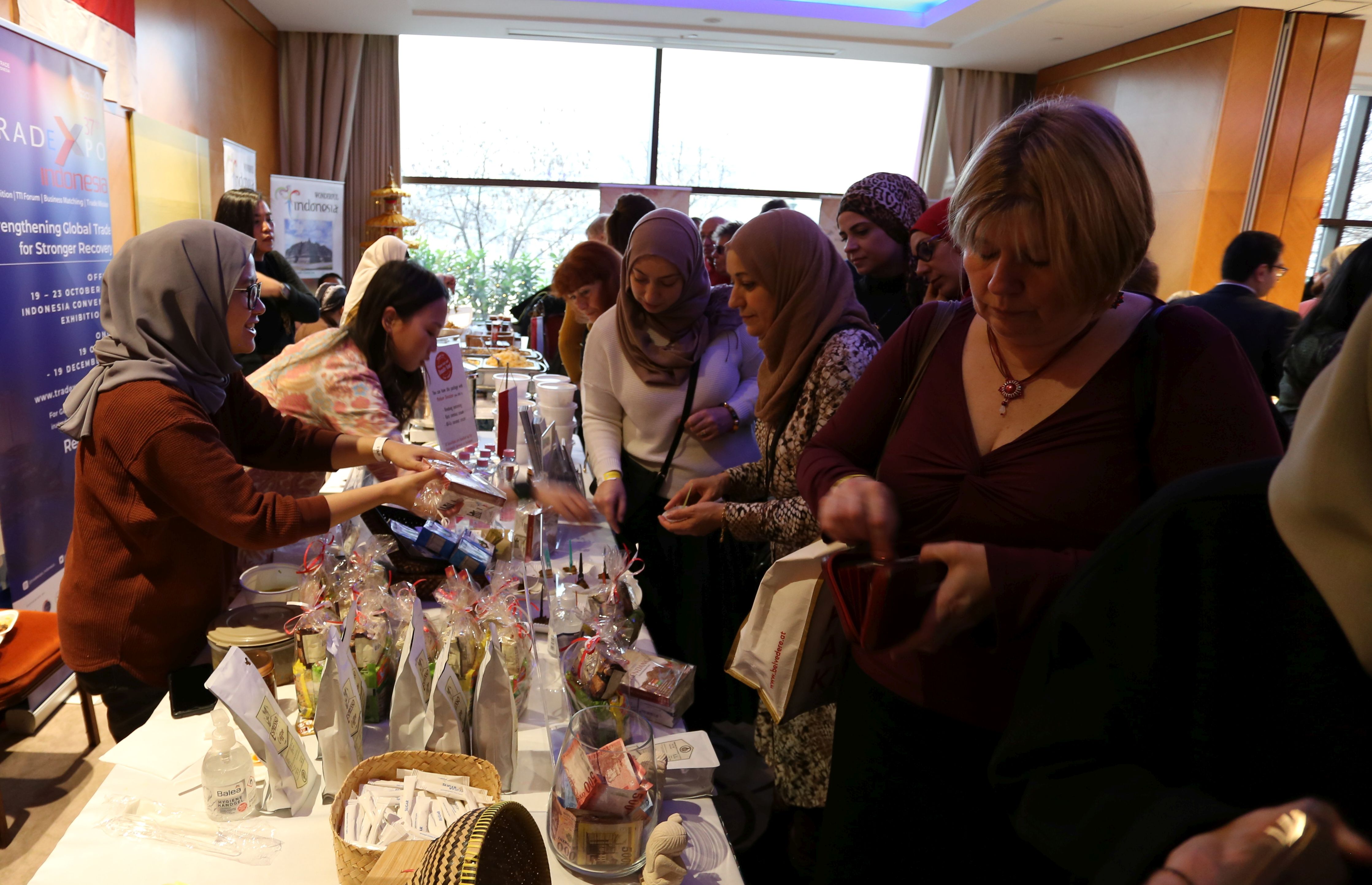 Diplomatic Charity Fair 2022